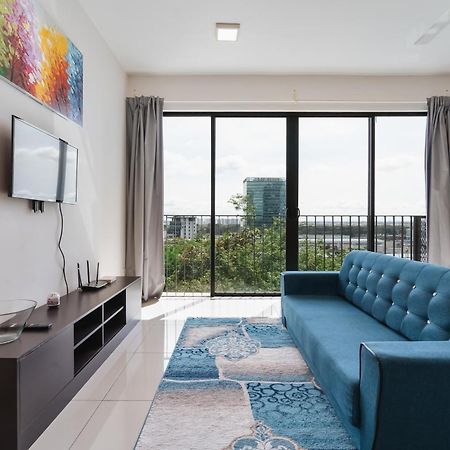 Netflix Studio @ Trefoil Setia City Setia Alam Dış mekan fotoğraf